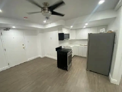 Bachelor Unit- Centretown- Available May 1st, 2026! Image# 1