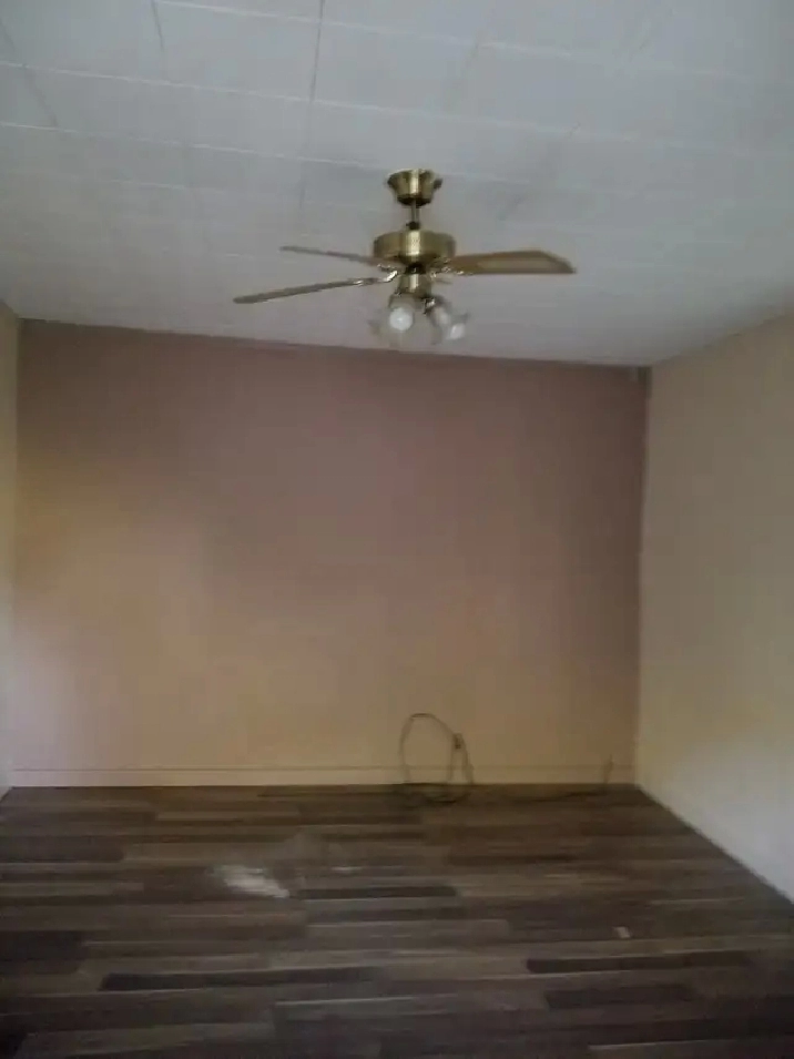 1 BEDROOM HOUSE FOR RENT