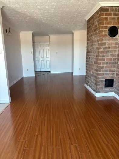 GRAND CONDO 5 1/2 À LOUER Image# 1