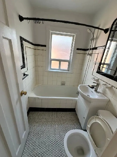 BRIGHT AND COZY ROOM FOR RENT - EAST YORK - MARCH 1ST Image# 1