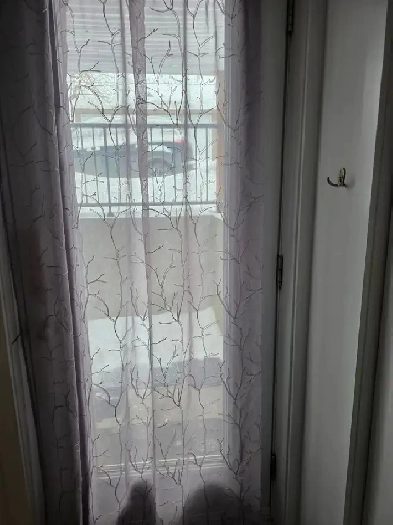 3 1/2 condo very nice and clean for July 1st 2026. Laval Image# 1