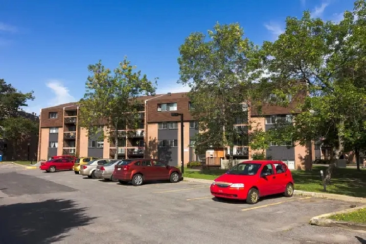 4 1/2 Charny Tout inclus Piscine juillet