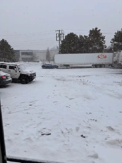 Truck parking Available at Pickering