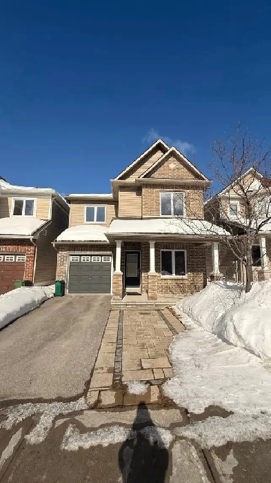 BEAUTIFUL 3 BEDROOMS HOUSE FOR RENT IN BARRHAVEN Image# 1