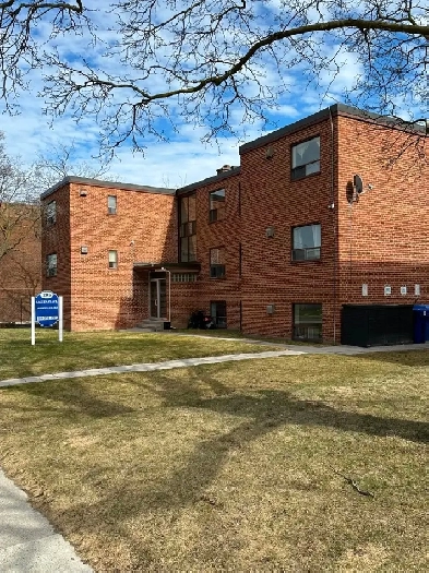 2 BEDROOM APARTMENT FOR RENT IN OSHAWA FOR $1895 Vacant Image# 1