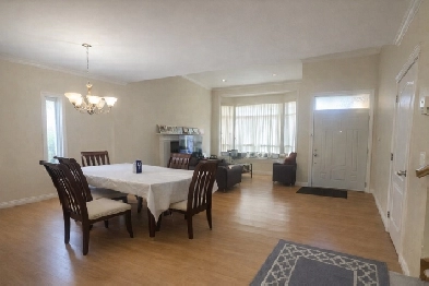 3Bedroom  2Level Duplex  East Burnaby  Near Highgate Centre