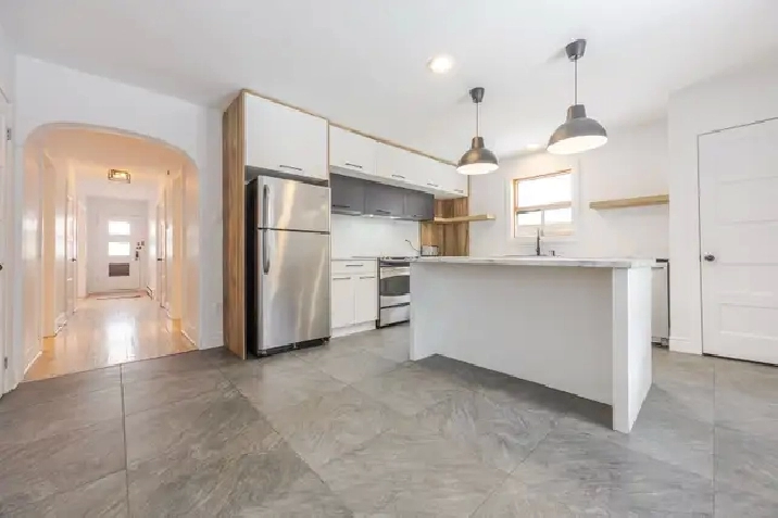 3 chambre à coucher et 1 salle de bain