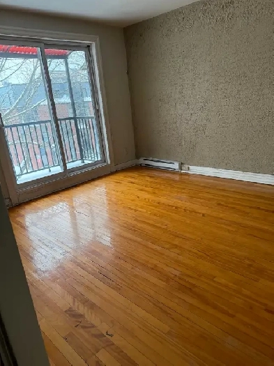 Metro prefontaine, 3.5 apartment for rent, $1250 Image# 1