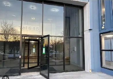 Bright Renovated 1-Bedroom Condo – Near York University & TTC Image# 1