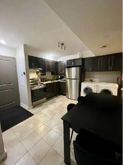 CESSION DE BAIL – Beau 3½ Chauffage/Électricité inclus   2 stati Image# 1