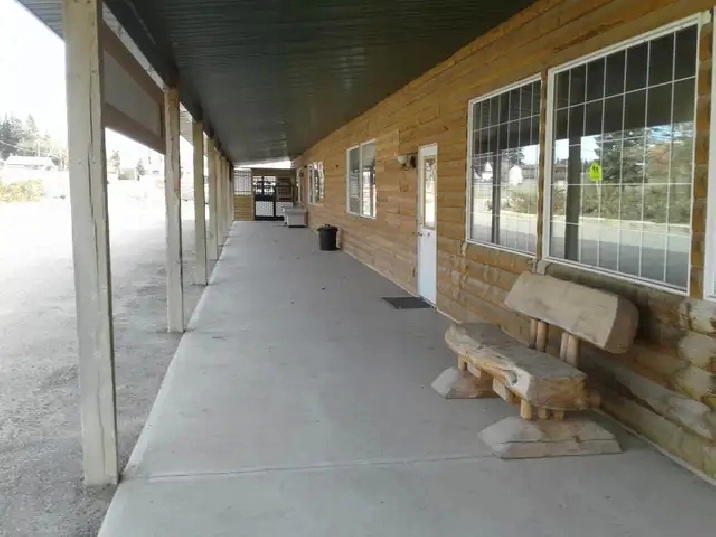 COMMERCIAL SPACE FOR RENT