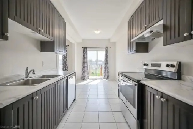 TownHouse for Rent Image# 1