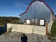 GRANGE A LOUER 42X86 PIEDS / POUR VACHE OU AUTRE