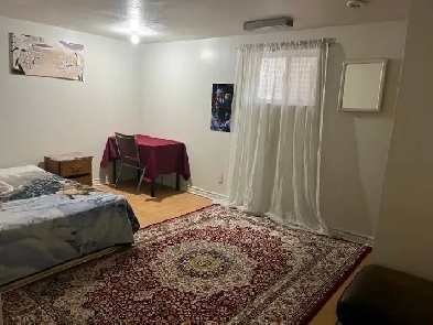 STEELES & BATHURST VERY LARGE ROOM NORTH YORK NEAR GROCERY/BUS Image# 1