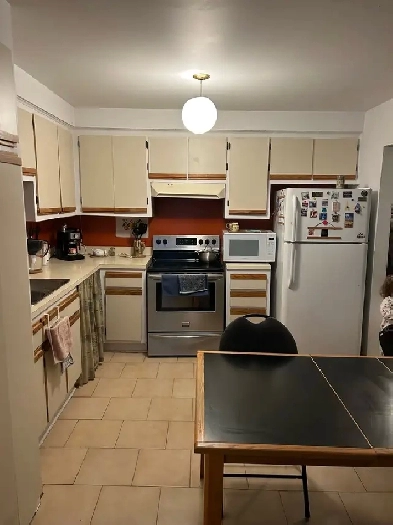 4 1/2 à louer Shop Angus Image# 1