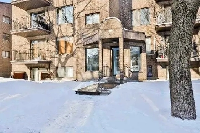 Condo 2 chambres, 1 salle de bain / 2 bedrooms, 1 bathroom condo Image# 4