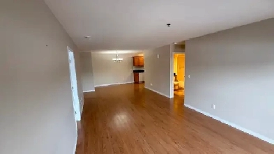 EASTSIDE 2Bdm/2Bath with Underground Parking and Elevator Image# 1