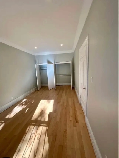 Grand 5 1/2 disponible dès maintenant Image# 1