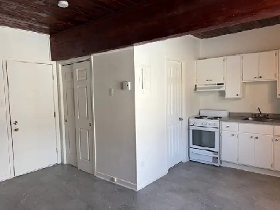 Superbe loft 1 /2, 1er étage Lévis, Libre