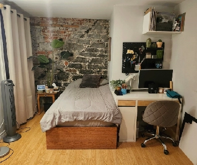 Chambre à louer Vieux-Québec, Juillet Image# 1