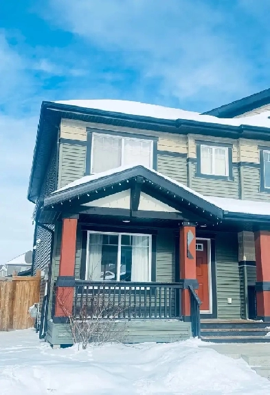 3 bdrs 2.5 baths Duplex with dbl garage available on Apr 1, 2026 Image# 1