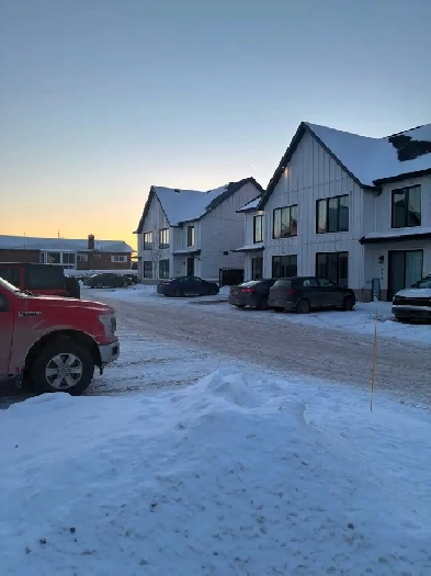 Logement beau 4 et demi récent ( 2023 ) La Présentation, 1er Jui