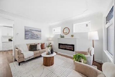 No stone left unturned on this Stunning 3bdrm 2bth home! Image# 10