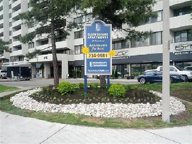 Stylish 1 Bedroom - Steps from the Canal - Pool, Gym & Rooftop Image# 2