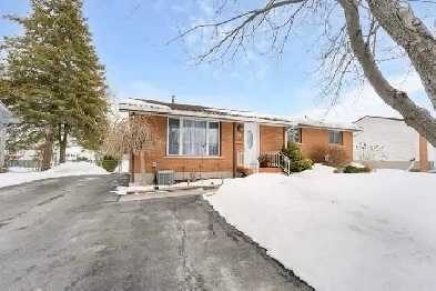 Elevated Bungalow in Amherstview