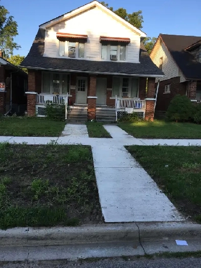 title: nice room in Partington ave, close to UW Image# 1