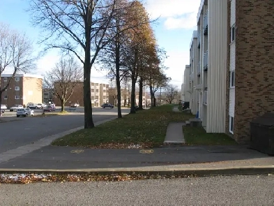 4 1/2 à louer au 1er juillet 2026