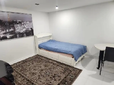 Room for rent North Yourk Image# 1