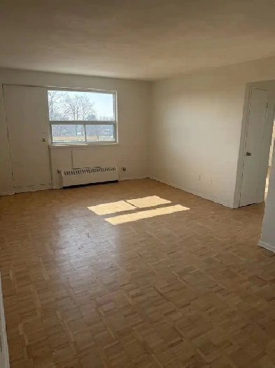 2 bedroom 1 bathroom apartment for rent in Stouffville ON Image# 1