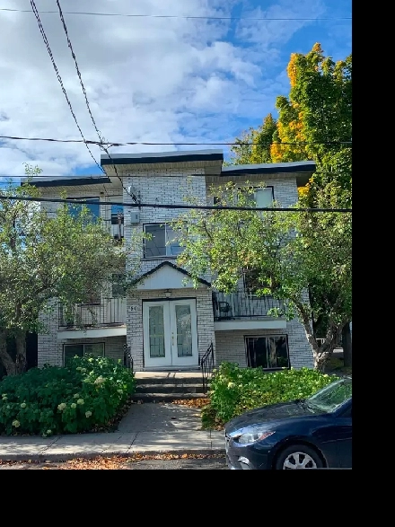 Grand 3 1/2 à louer Longueuil - Rénové - près services Image# 1