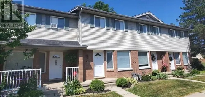Large 3 bedroom $1,995- April 1 - Norwich ON