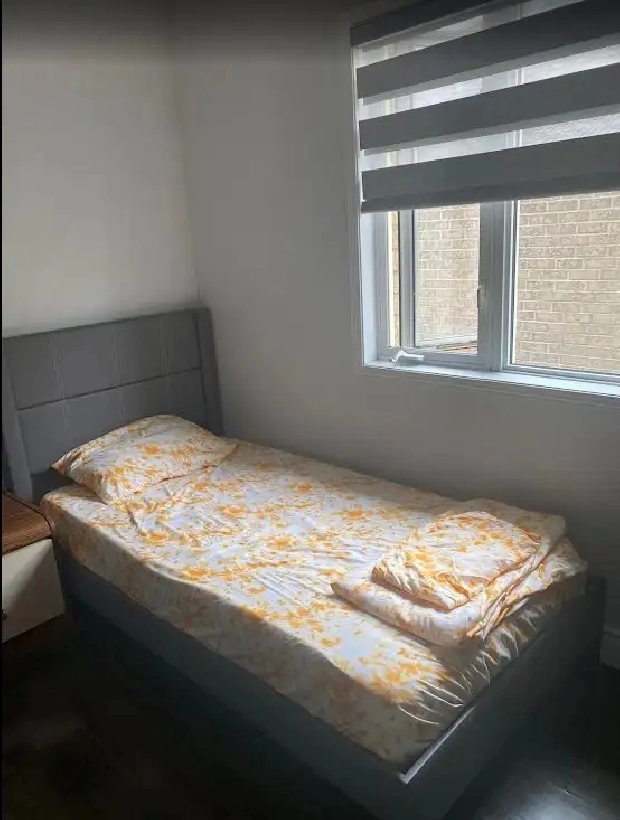 One Furnished Room to Rent in Dixie and Sandalwood