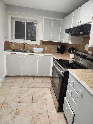 Metro Honoré Beaugrand, Grande Chambre a louer 750$ tout inclus Image# 1