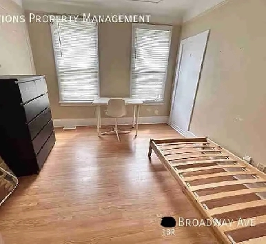 LARGE 1 BDRM SUMMER SUBLET STEPS AWAY FROM CAMPUS negotiable