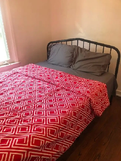 Furnished Room in a Prime Location in Scarborough for Rent Image# 1