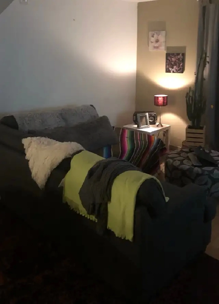 CHAMBRE À LOUER POUR HOMME GAI 1 MAI