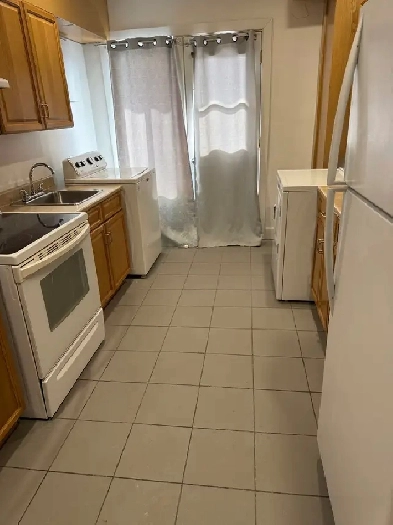 ahuntsic grand 3 /2 Image# 1