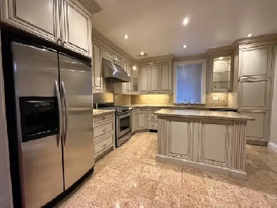 Sunny, Renovated 5-Bed  Executive Home | Prime North Toronto Image# 1