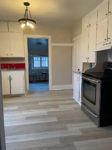 furnished room in shared accommodation, close to downtown