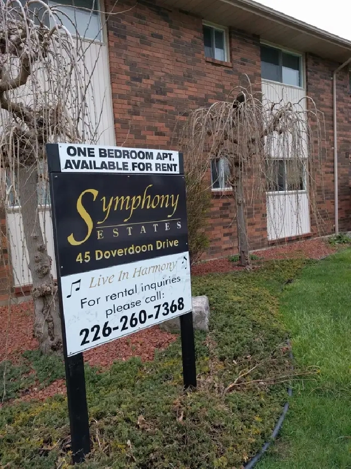 Renovated 1 BR (North Chatham) — Parking Included— $1,350 Hydro