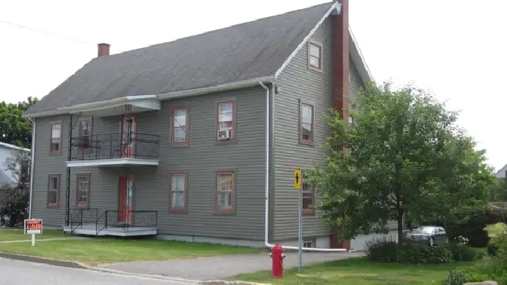 4 1/2 logement Kingsey Falls