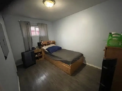 Room for rent in Saint James area Image# 1