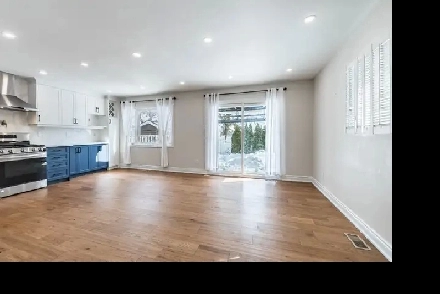 Detached Bungalow In Quiet Brampton Location