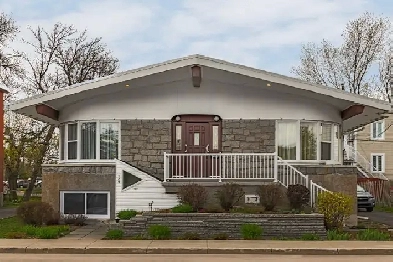 Superbe studio 1 1/2 Av. Ducharme, meublé, WIFI LIBRE