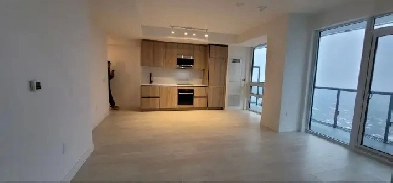 Master Bedroom with private bathroom for rent in Luxury Condo Image# 1