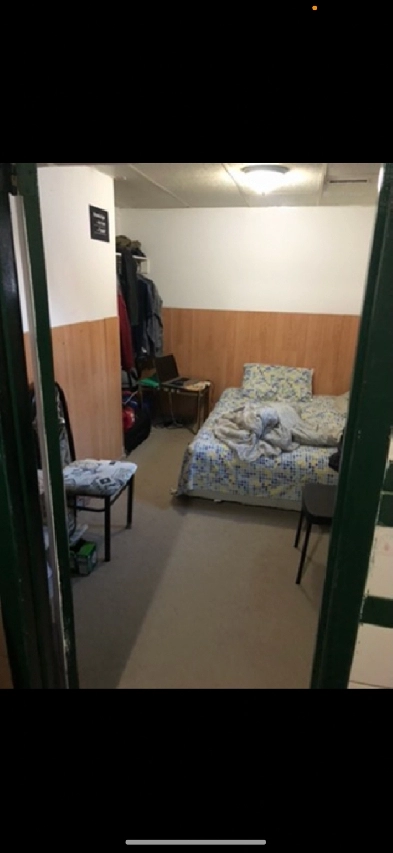 Room for Rent Near Whitehorn LRT Available Immed Image# 5